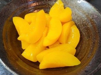 step8: 水蜜桃切小件