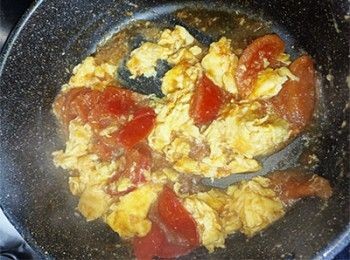 step9: 熄火，加入雞蛋拌勻即可