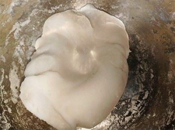 step9: [蜂巢皮做法] 揉搓成糰，放涼