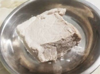 step1: 瘦肉汆水