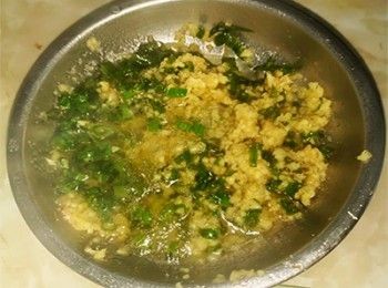 step6: <span class="group_2">薑蓉醬</span> 灒入燒熱蔥油拌勻即可