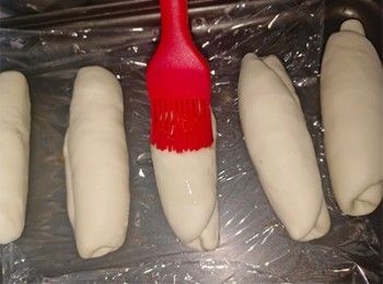 step7: 掃上蔥油或花生油