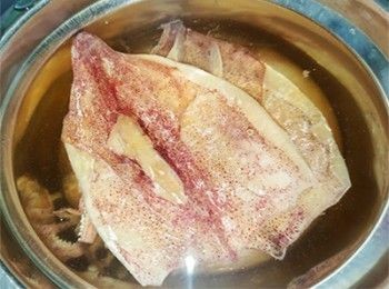 step3: 尤魚乾清水浸軟