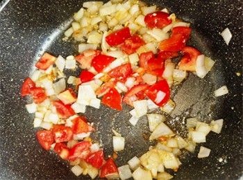 step12: 加入蕃茄炒香