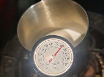 step5: 煮至溫度80℃