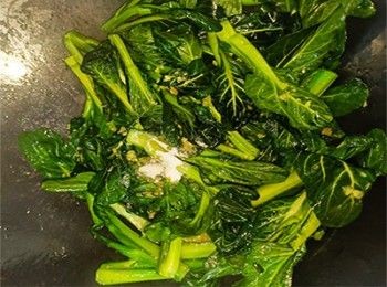 step3: 加糖炒勻，即可上碟