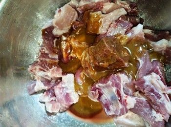 step3: 加入排骨中拌勻