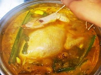 step8: 放下雞浸2-3秒