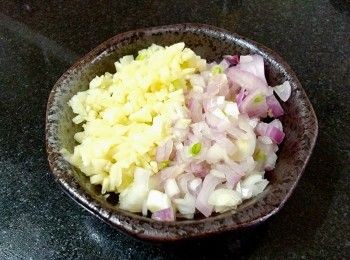step2: 蒜頭乾蔥