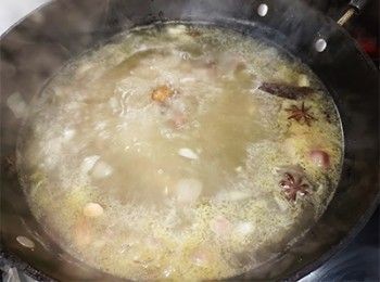 step11: 水滾轉中小火煲30分鐘出味