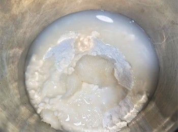 step1: <span class="group_1">材料A</span>搓揉成糰