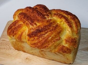 step1: 材料全部混合（牛油除外）
靜置30分鐘
麵團成團後 加入牛油
第一次發酵 約1小時