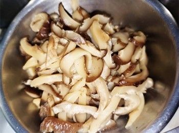 step2: 去蒂、切絲