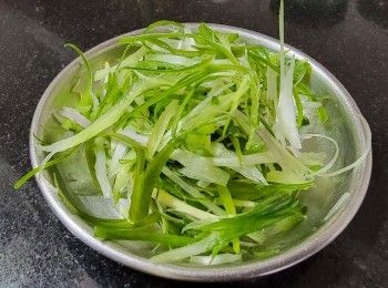 step4: 蔥花