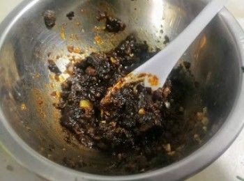 step6: 加入<span class="group_2">調味</span>料拌勻。