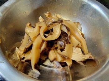 step6: 冬菇 , 切條