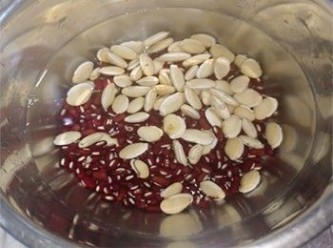 step3: 赤小豆、扁豆浸30分鐘