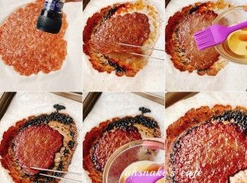 step3: 放上焗盤，入焗爐 180度先焗15分鐘。倒走肉汁，翻轉，掃蜜糖水，焗10分鐘