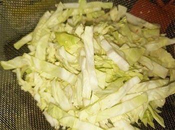 step2: 切絲洗淨瀝水備用