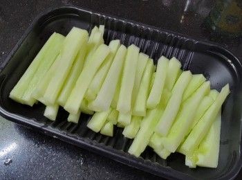 step6: 白瓜去皮切成租條 .