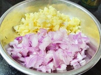 step1: 蒜頭,乾蔥