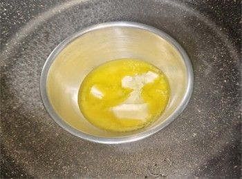 step2: <span class="group_1">餅底</span> 無鹽牛油隔水加熱溶化