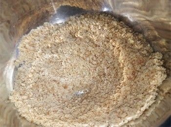 step1: <span class="group_1">餅底</span> 將消化餅用手捏碎