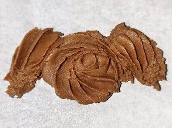 step7: 兩邊擠出耳朵