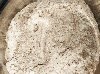 step1: <span class="group_1">材料A</span>過篩備用