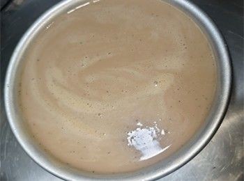 step14: <span class="group_4">伯爵茶鏡面</span>取出伯爵慕思，慢慢倒在表面