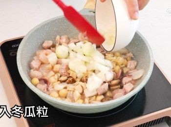 step20: 下鮮蓮子、冬菇粒連水、瑤柱碎連水、浸冬菇及瑤柱水及瓜粒
