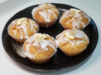 step1: 粉類跟牛油混合成沙狀
按次加入材料拌匀
造型