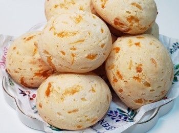 step1: 麵糊：
牛奶，牛油，糖稍微加熱至牛油溶化。關火。