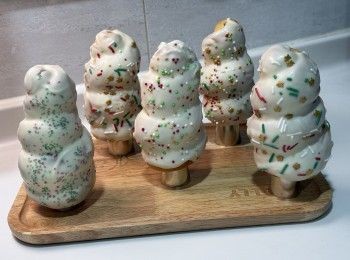 step1: 麵團：
材料全部混合（牛油除外）
麵團成團後 加入牛油
麵團靜置30分鐘