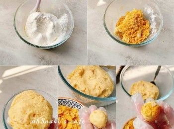 step2: 篩入粉類搓成糰，加入粟米片碎搓勻，分割10g一個，搓圓，沾粟米片碎捏實，可以搓球狀或壓扁