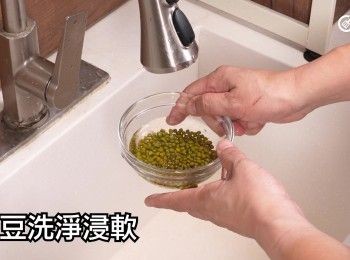 step5: 綠豆洗淨，浸水1小時