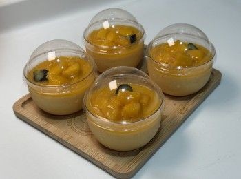 step2: 裝飾：
芒果泥及粒
示範影片：
https://youtu.be/vhDhQYZ_aNE?si=Mw3KMu0FuIpo0Noy