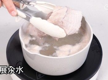 step10: <a href="https://bit.ly/3ANJVUp" target="_blank" data-keyword="豬展" class="guide-link"><strong>豬展</strong></a> <span style="display:inline-block;vertical-align:middle;margin-top:-3px;color:initial;border-radius:3px;padding:2px 3px;font-size:12px;line-height:14px;background:#87d300;color:#fff;">即買</span> 汆水