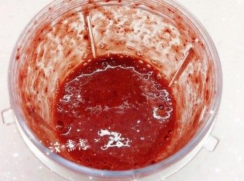 step3: 1. 將車厘子（8粒※去椗、去核90 g）洗淨，用攪拌機打成車厘子茸（如想保留少許顆粒，只需打大概5-6下，不需打成茸）