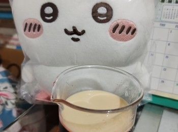 step3: 將每杯啫喱蓋上放入雪櫃雪4小時以上直到凝固為止