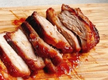 step4: 切件上碟，淋上叉燒汁