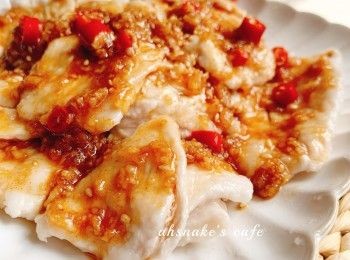 step4: 7. 加入<a href="https://bit.ly/3EZL8dD" target="_blank" data-keyword="雞胸" class="guide-link"><strong>雞胸</strong></a> <span style="display:inline-block;vertical-align:middle;margin-top:-3px;color:initial;border-radius:3px;padding:2px 3px;font-size:12px;line-height:14px;background:#87d300;color:#fff;">即買</span> 肉拌勻便可