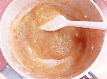 step12: 1. 完成後，盛出，待涼，放進雪櫃冷藏至少5小時（冷藏後，果醬會比較濃稠一點），備用