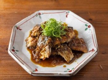 step4: 起鍋盛盤後，再放上青蔥裝飾就完成了。