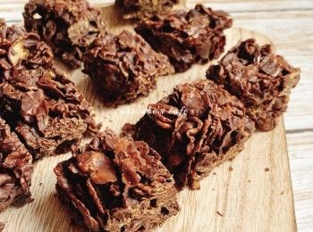 step3: ⒌脫模，切件 約4x4cm一件