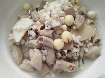 step4: 盛碗上桌後，即可享受滋補又美味的傳統溫和平補的食療湯品。