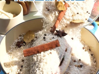 step6: 再淋上盛起的鹽，確保魚身被完全覆蓋