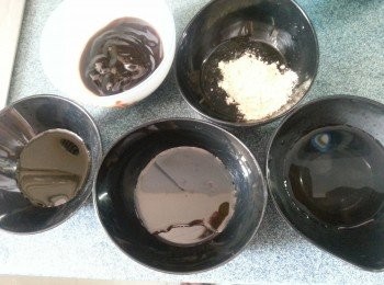 step14: <span class="group_3">調味料:</span>食用開水2湯匙,雞粉1茶匙,麻油1茶匙,老抽2茶匙,蠔油2湯匙拌勻