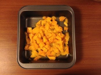 step4: 把芒果切成小塊。