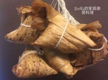 step11: 重複步驟8-10，共可包10顆粽子